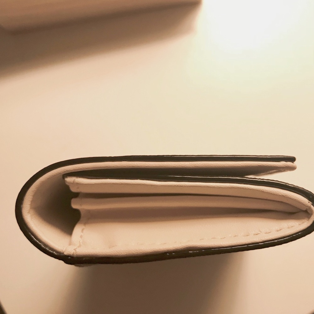 Kate Spade Wallet - Picture 4 of 5